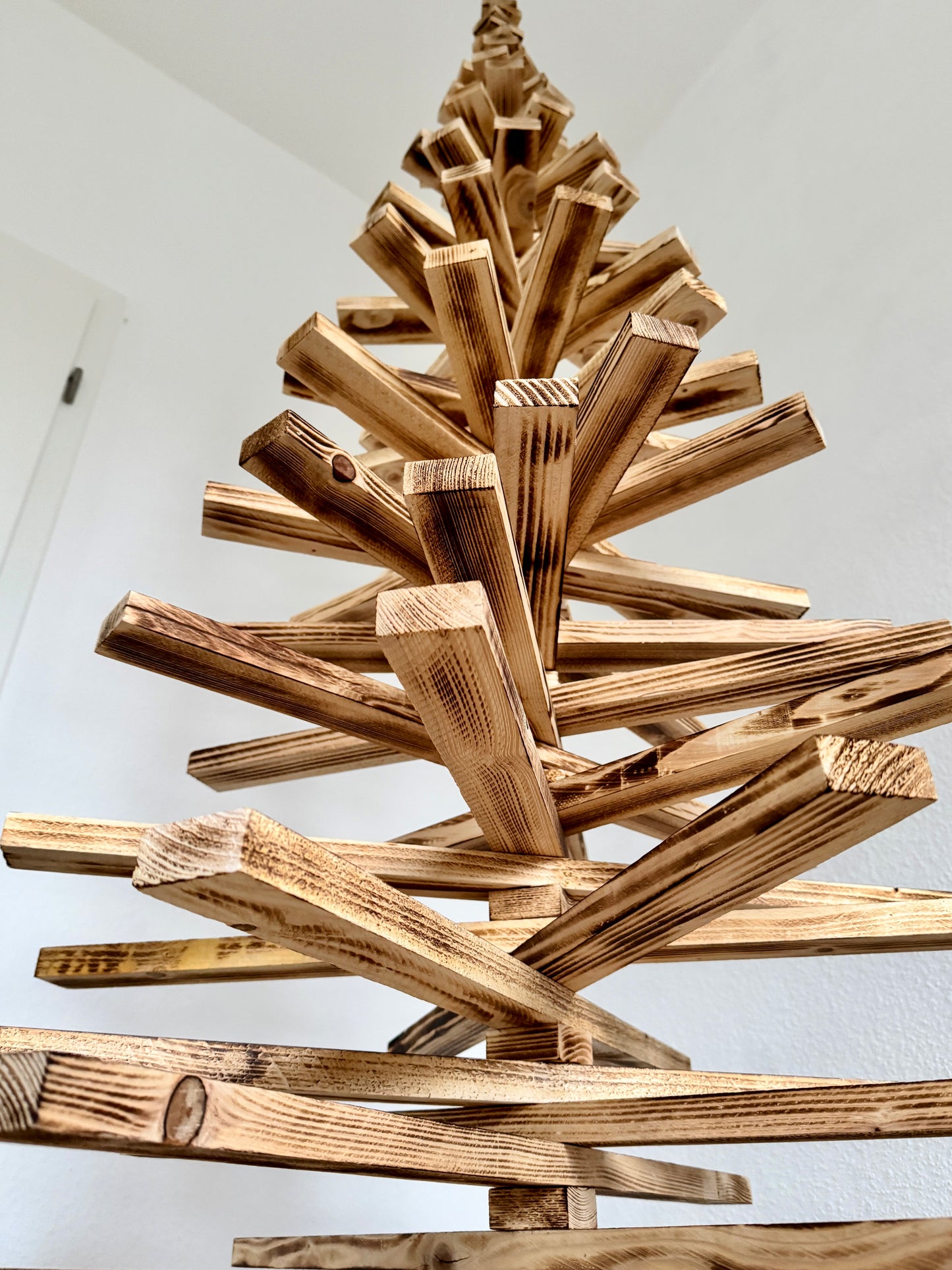 Guilfi - Holz Rustikal - Nachhaltiger Weihnachtsbaum