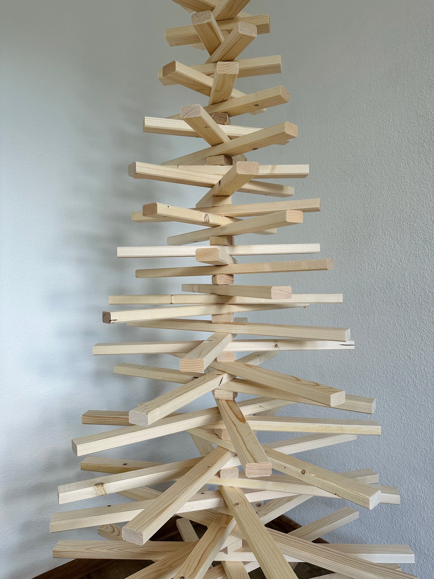 Anton - Holz Modern - Nachhaltiger Weihnachtsbaum