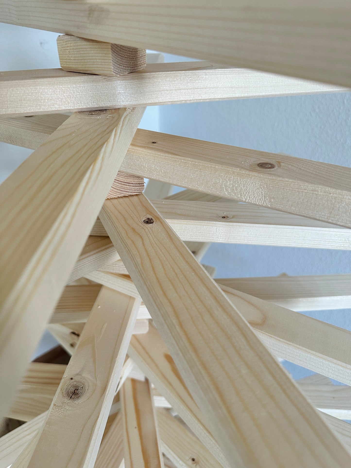 Anton - Holz Modern - Nachhaltiger Weihnachtsbaum