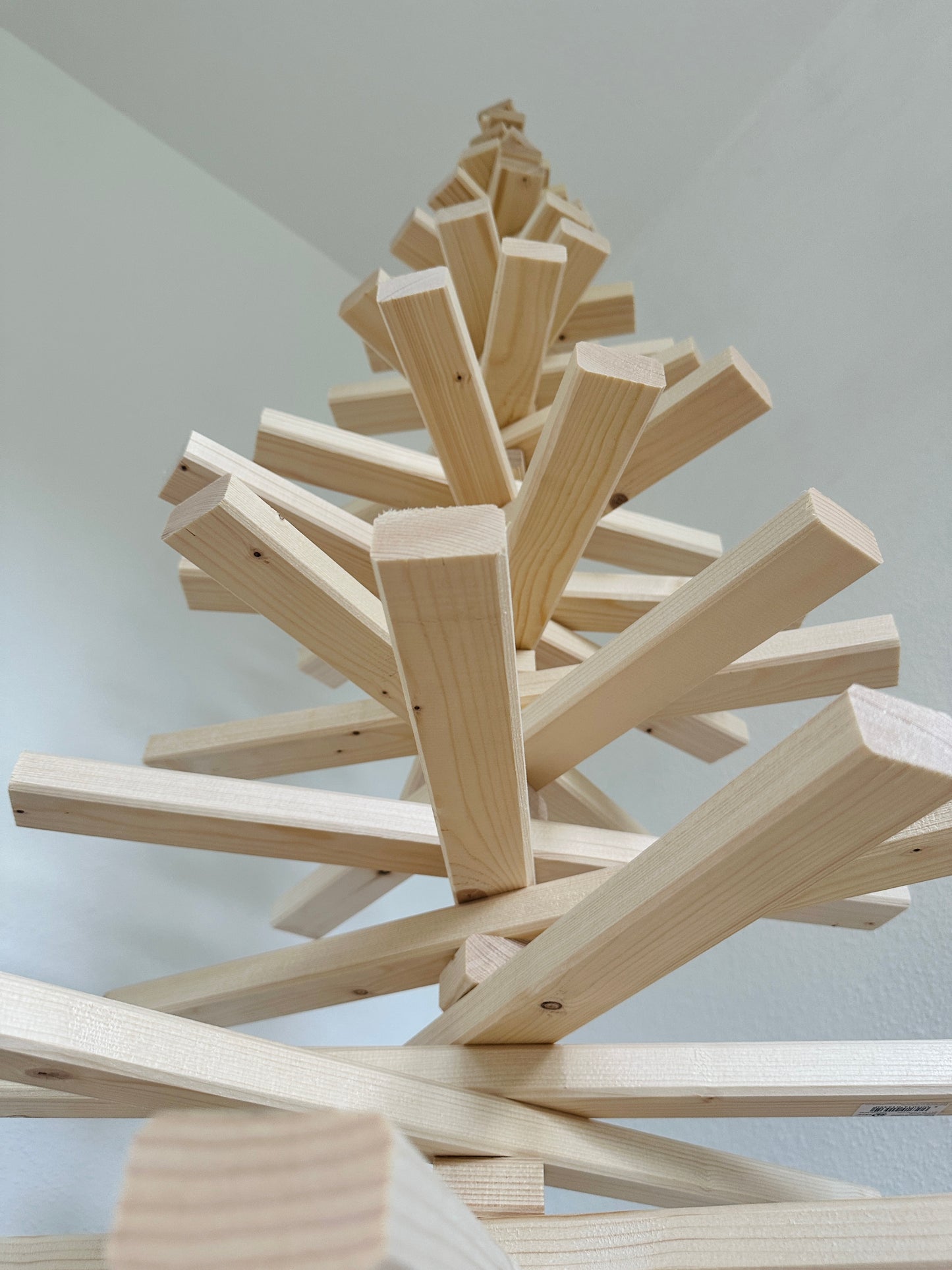 Anton - Holz Modern - Nachhaltiger Weihnachtsbaum